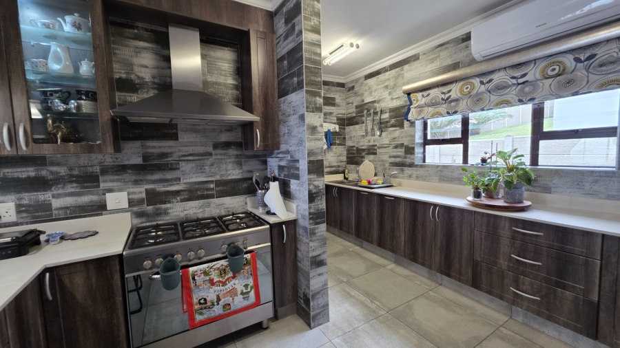 3 Bedroom Property for Sale in Dana Bay Western Cape